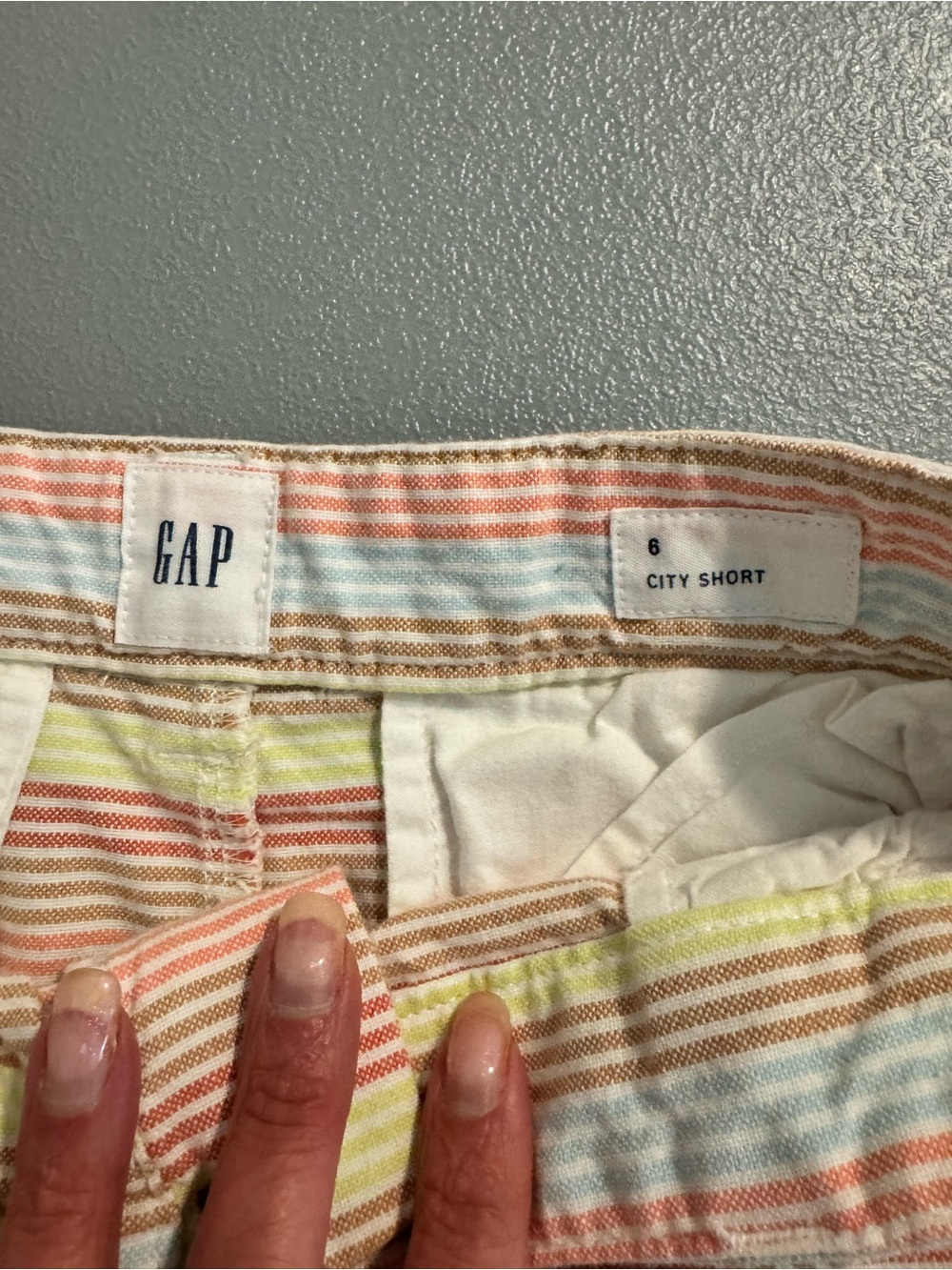 GAP Striped Pastel Cotton City Shorts 6 - Picture 5 of 10